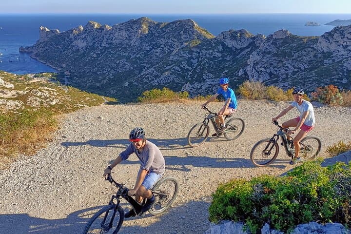 Calanques Panorama e-bike tour in Marseille - National Park