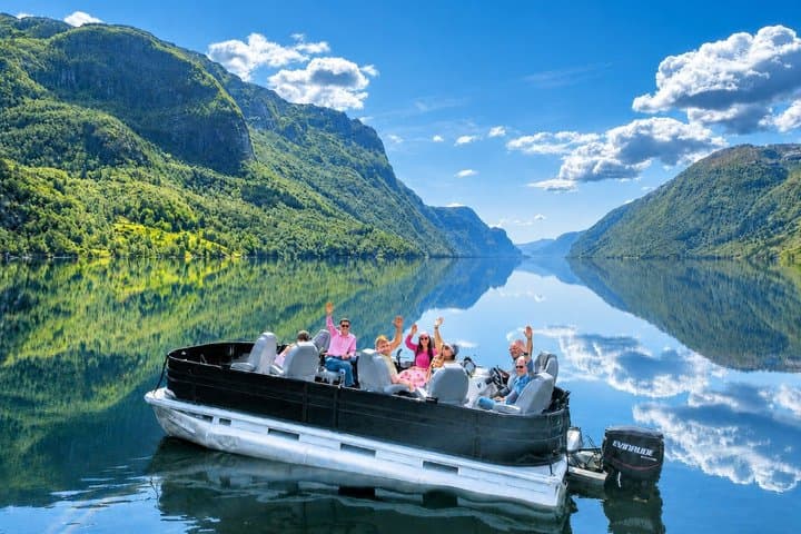 Private Cruise: Mostraumen by Zodiac or Lux Pontoon Boat