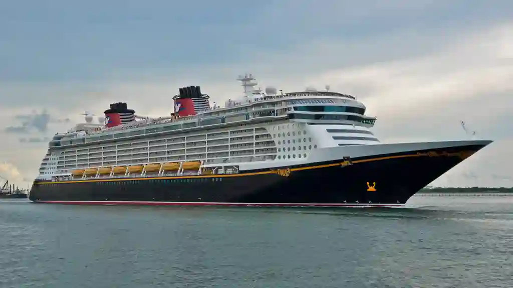 Disney Fantasy — Disney Cruises